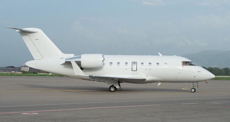 Bombardier Challenger 604
