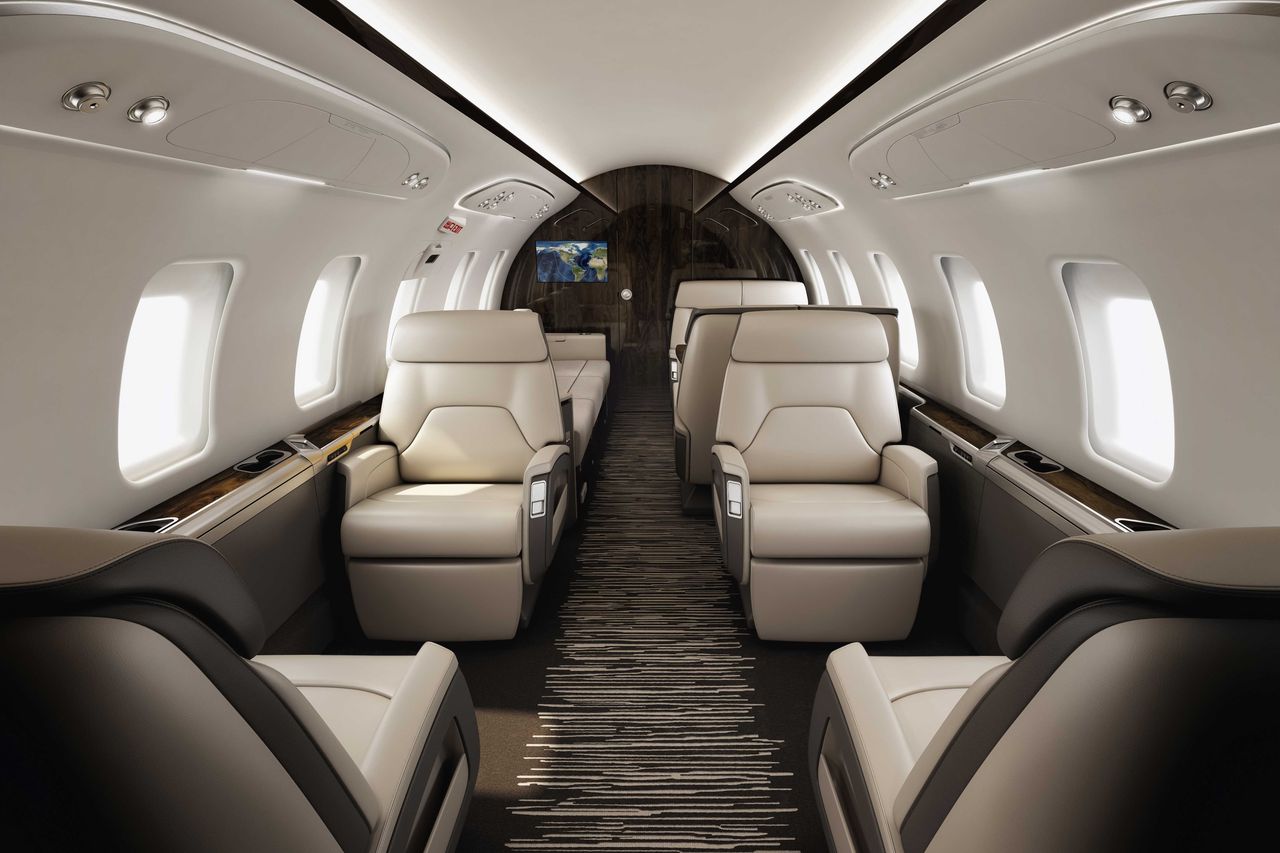 Bombardier Challenger 650 cabin interior