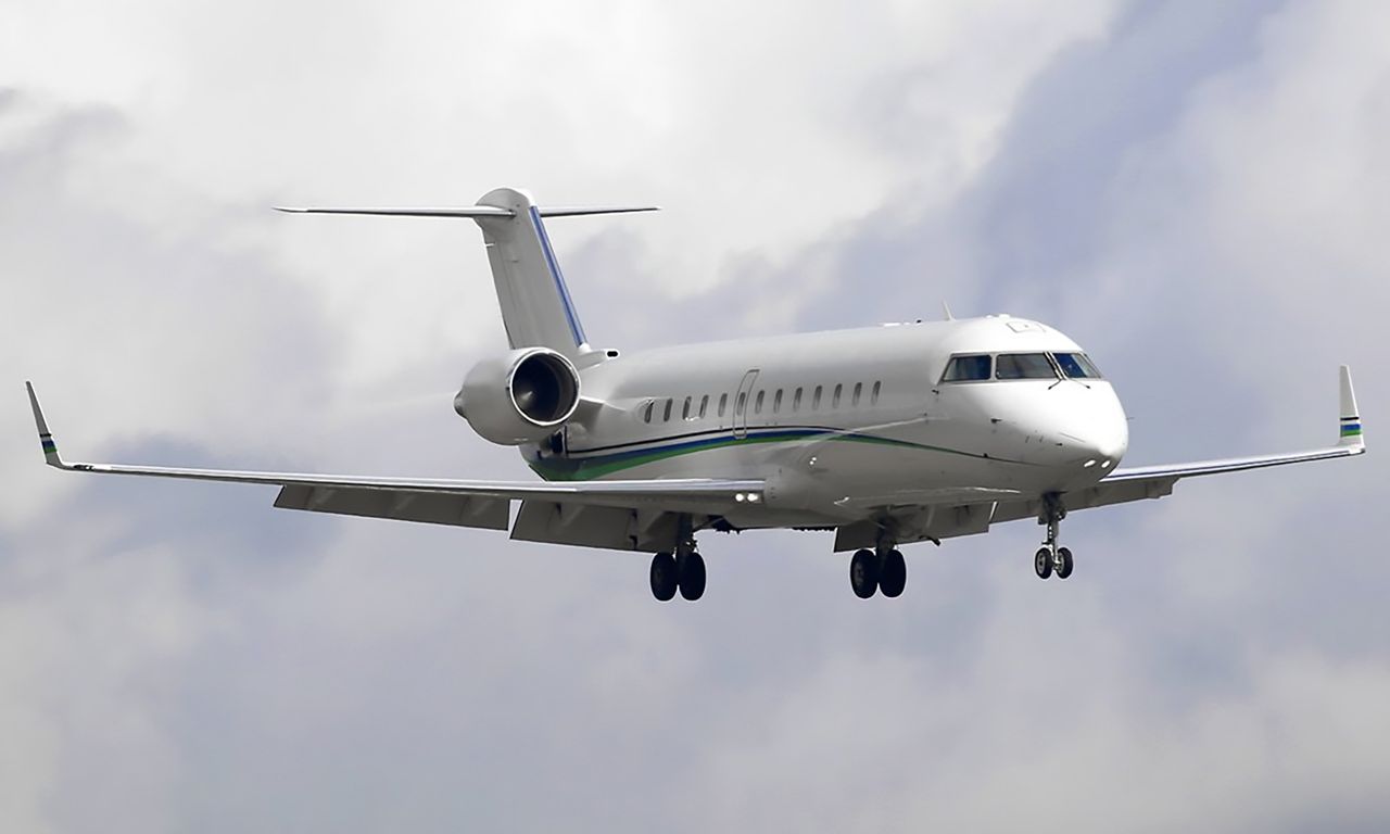 Bombardier Challenger 850