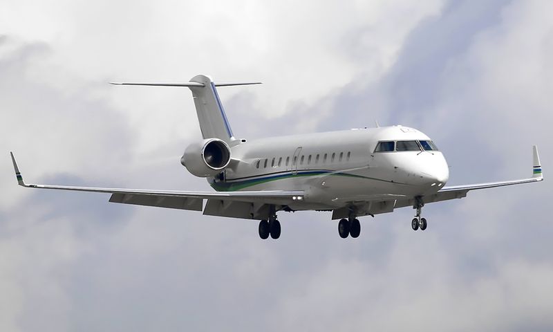 Bombardier Challenger 850