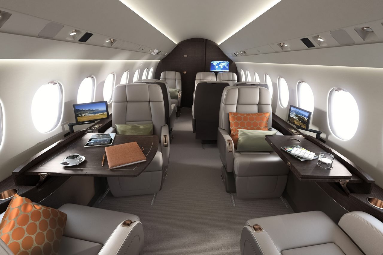 Dassault Falcon 2000LXS cabin interior