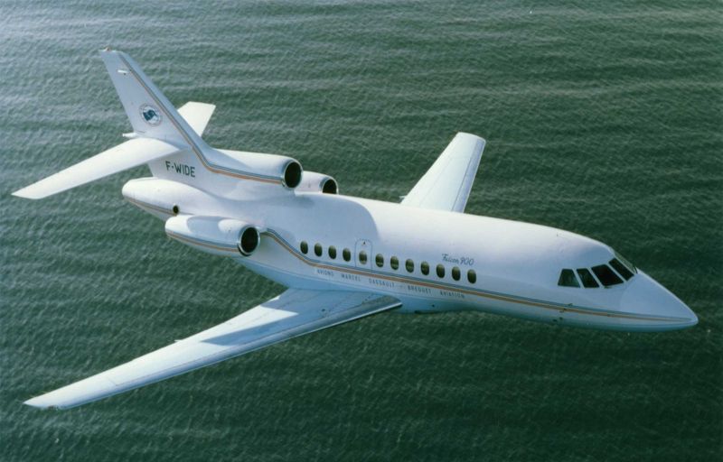 Dassault Falcon 900B