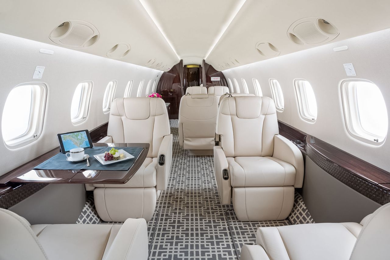 Embraer Legacy 600 cabin interior
