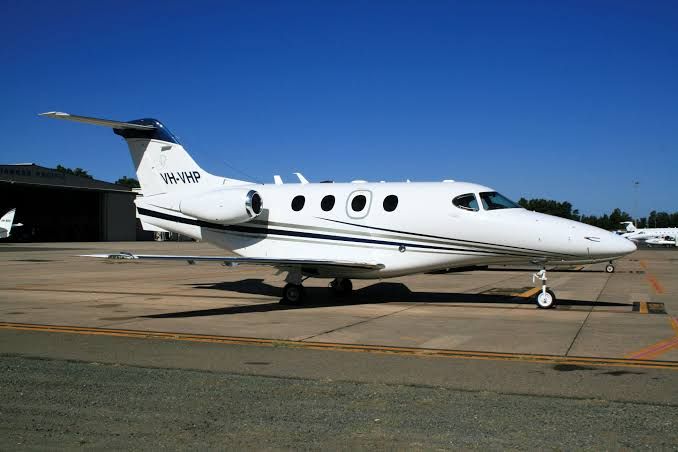 Hawker Premier 1