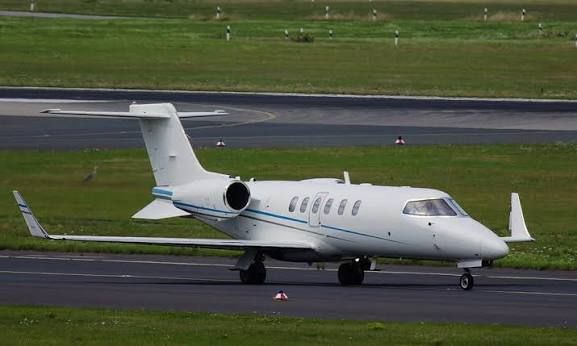 Bombardier Learjet 40