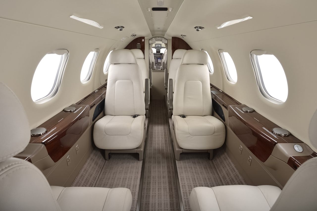 Embraer Phenom 300 cabin interior