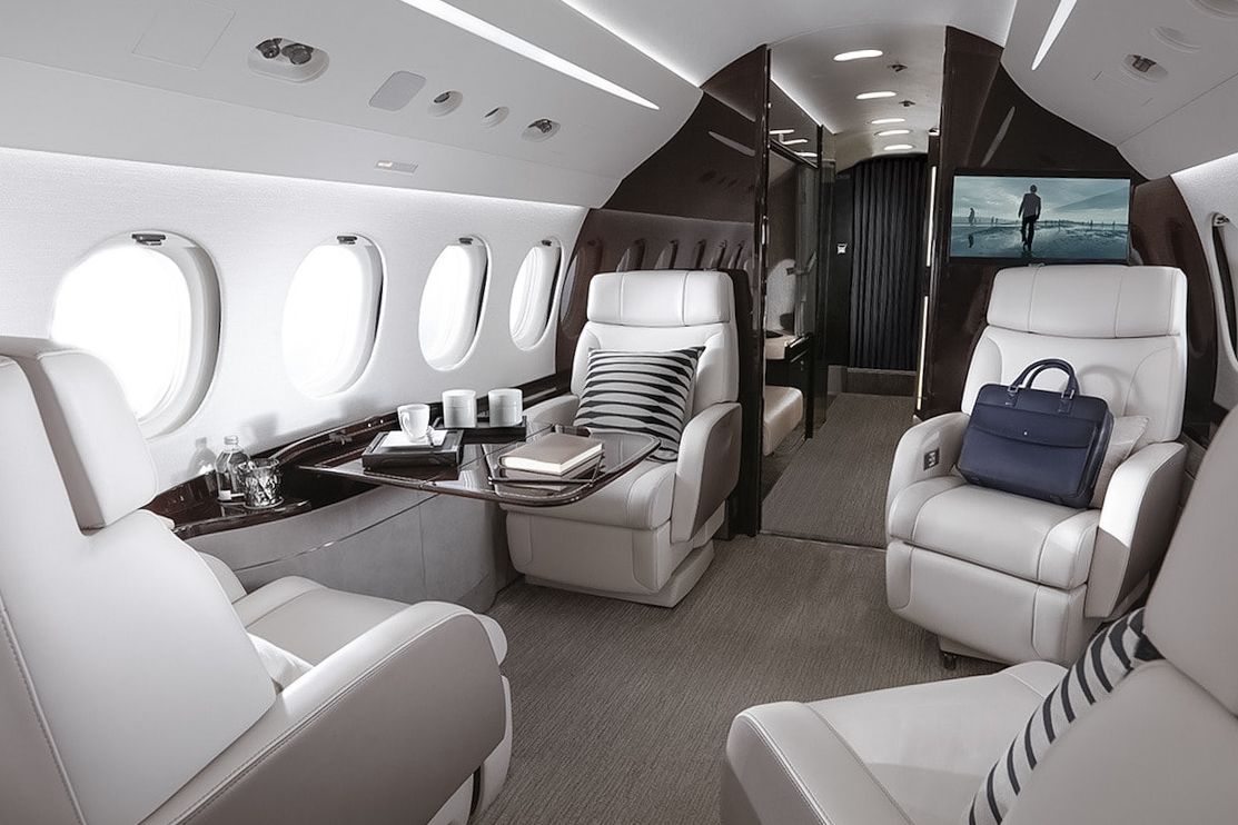Dassault Falcon 8X cabin interior