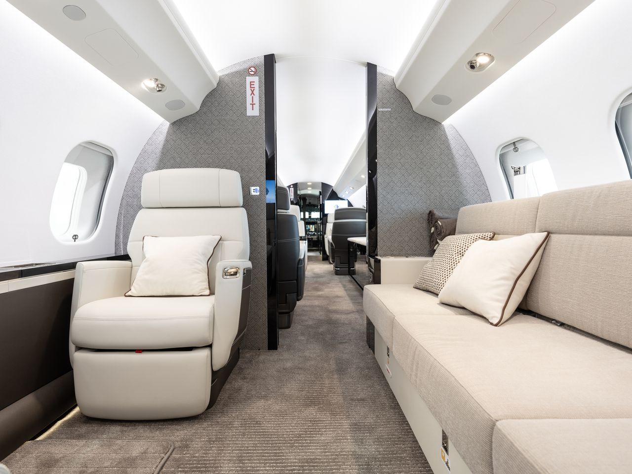 Bombardier Global 6500 cabin interior