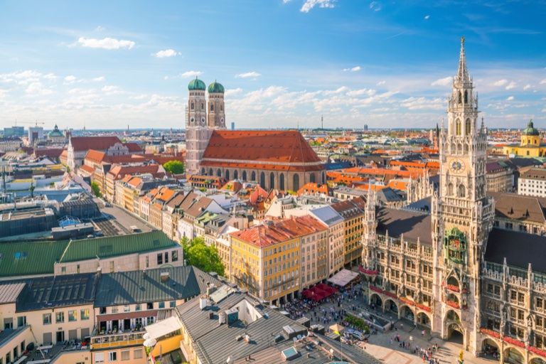 Vue aérienne du centre historique de Munich avec la Marienplatz et le nouvel hôtel de ville